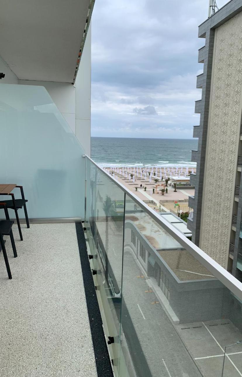 White Tower Mamaia Prestige Apartments מראה חיצוני תמונה