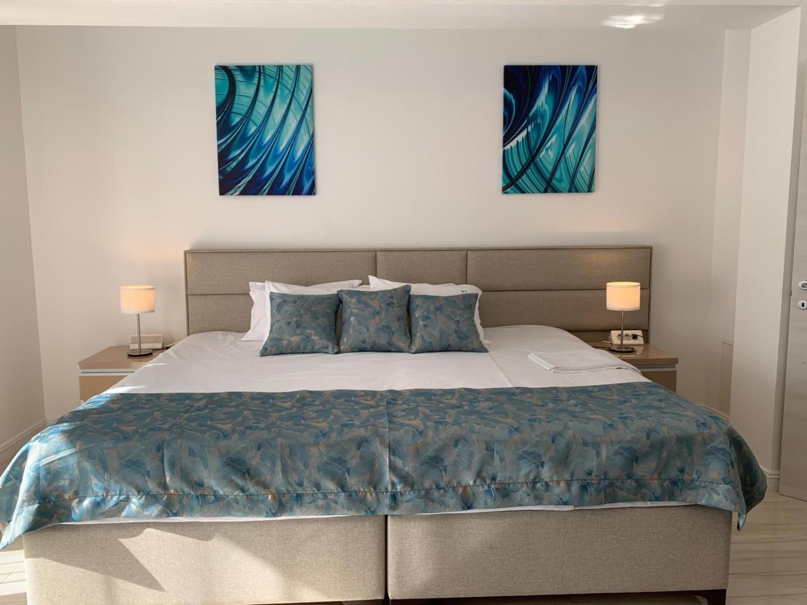 White Tower Mamaia Prestige Apartments מראה חיצוני תמונה